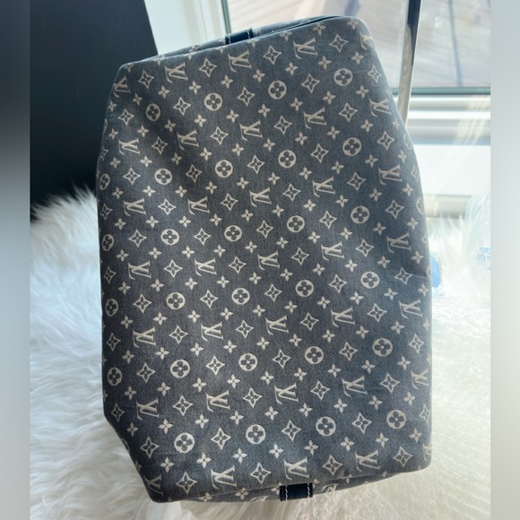 Louis Vuitton Speedy - Picture 5 of 14